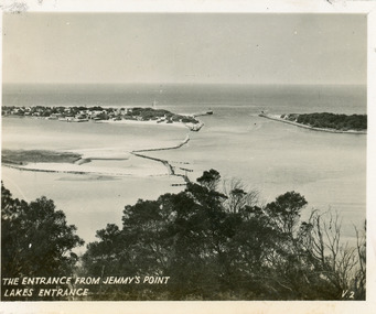 Postcard - The Entrance, 1940c