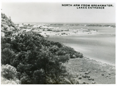 Postcard - North Arm Lakes Entrance, 1945c