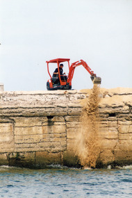Photograph - The Entrance, Lakes Entrance  1999c, Lakes Post Newspaper