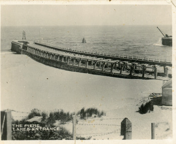 Postcard - The Entrance, Valentine Series, 1920c