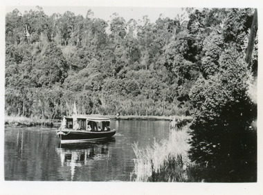 Postcard - MV Blackbird, Bulmers Studio, 1940