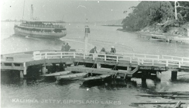 Photograph - Kalimna Jetty, 1920 c