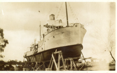 Photograph - W H Edgar, 1927 c
