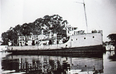 Photograph - W H Edgar, 1936