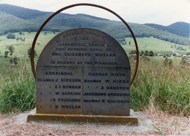 Photograph - Pioneer Memorial, Tambo Shire, 1994 c