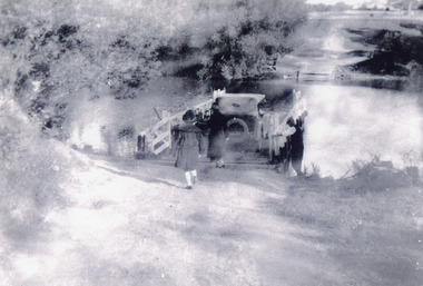 Photograph - Tambo Upper Punt, 1920