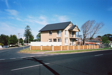 Photograph - Historic House site ,Orme St Lakes Entrance 2009, Holding M, 2009