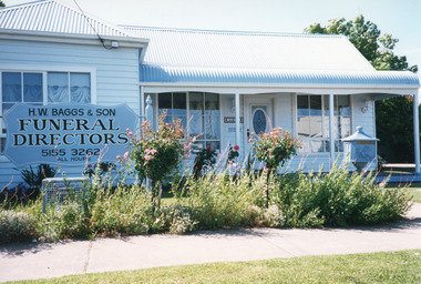 Photograph - Historic House, Church Street, Lakes Entrance Victoria, 1995