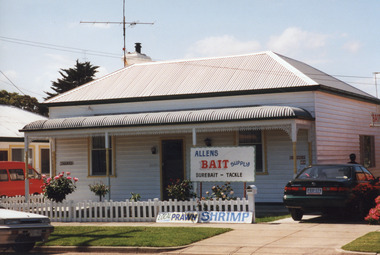 Photograph - Historic House, 11 Orme Street,  Lakes Entrance Victoria, 1999