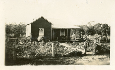 Photograph - Housing, timber dwelling at Lake Bunga