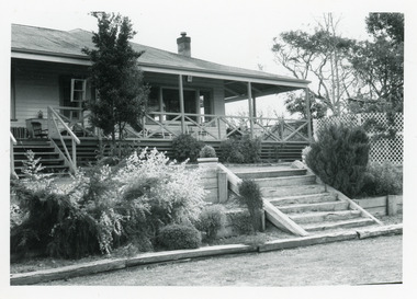 Photograph - Housing Mill Point Road, Toorloo Arm Victoria, 1991