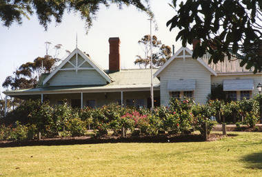 Photograph - Nyerimilang Homestead Kalimna West 1999