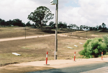 Photograph - Residential development Swan Reach Victoria 2006, Holding M, 2006