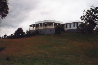 Photograph - Housing at Stirling Road Metung Victoria  1999