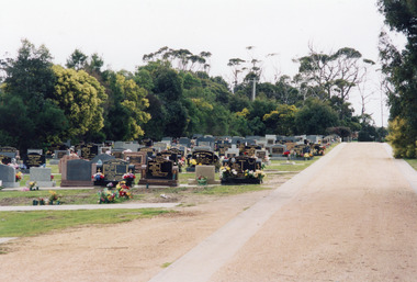 Photograph, Lakes Entrance Garden Cemetery, Palmers Road, Lakes Entrance Victoria, 2003