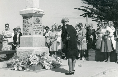 Photograph - Cenotaph, Lakes Post Newspaper, 1989c