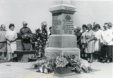 Photograph - Cenotaph, Lakes Post Newspaper, 1989c