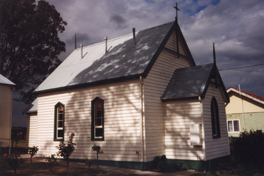 Photograph - St Columbs  Anglican Church Swan Reach  2003