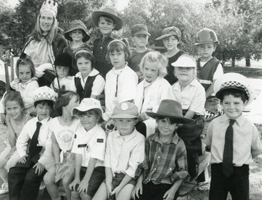 Photograph - Swan Reach School Prep and Grade One  1994, Lakes Post Newspaper