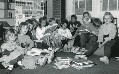 Photograph - Toorloo Arm School M S Read-a-thon. 1992, Lakes Post Newspaper