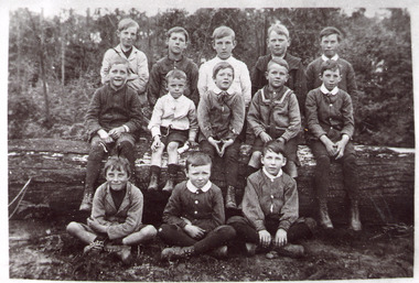 Photograph - Bulumwaal School  c1912