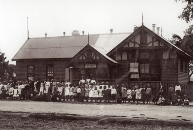 Photograph - Lakes Entrance State School Building 1920's