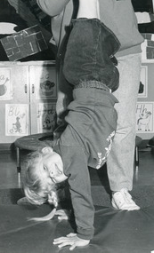 Photograph - Lakes Entrance State School students 1990, Lakes Post Newspaper