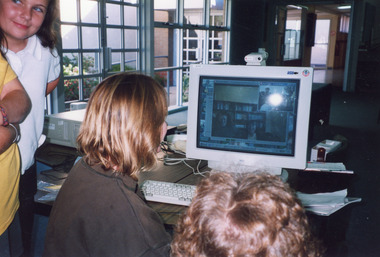 Photograph - Lakes Entrance Primary School, Lakes Post Newspaper, 1999