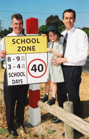 Photograph - School zone speed limit sign Lakes Entrance   2002, Lakes Post Newspaper