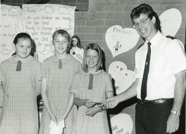 Photograph - St Brendans Lakes Entrance, Lakes Post Newspaper, 1995