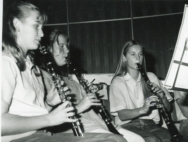 Photograph - Lakes Entrance Secondary School, Lakes Post Newspaper, Lakes Entrance Secondary College, 1994