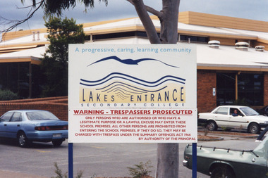 Photograph - Lakes Entrance Secondary College. Lakes Entrance Victoria  1999