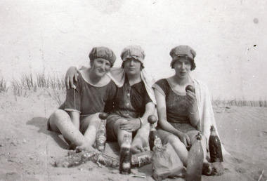 Photograph, 1918c