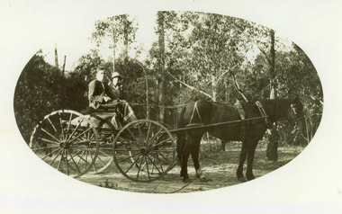 Photograph - Winnie Harbeckand R J Inglis  c1930