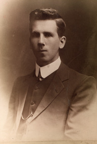 Photograph - Frank Harbeck  1908