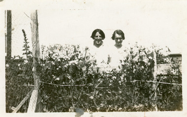 Photograph - Gladys Beyer and Gladys Legg  1928