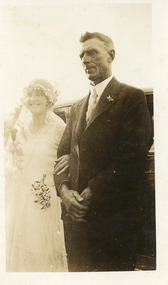 Photograph - Phyllis Beyer and Wallace Munro wedding   c1930