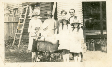 Photograph - Peel Family, c1923
