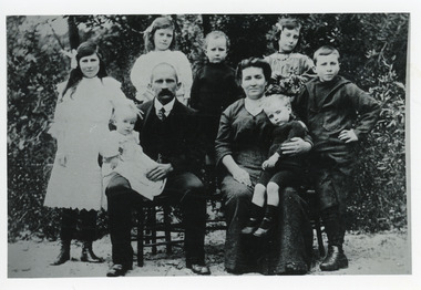 Photograph, 1914 c