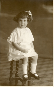 Postcard, Mona McLeaod, 1902c