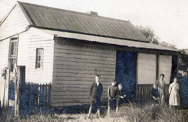 Photograph - Lee Family, 1914 c