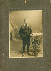 Photograph - Sutherland, Yeoman and Co Prahran, 1908 c
