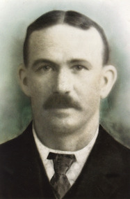 Photograph - William Devitt Lakes Entrance c1920
