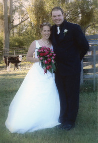 Photograph - Tamara Parsons and Ricky Lawrence wedding Swan Reach Victoria  2006, Bairnsdale Advertiser