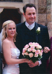Photograph - Greg Farmer and Melissa Timm wedding Brisbane   2006, Bairnsdale Advertiser