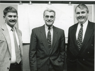 Photograph - Tambo Shire Councillors, Lakes Post Newspaper, 1994