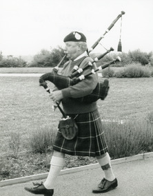 Photograph - Tambo Shire, Lakes Post Newspaper, 1994