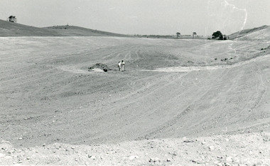 Photograph - Tambo Water Board, site Lagoon no. 1 Metung Metung Victoria, Lakes Post Newspaper, 1990