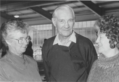 Photograph - Aquatic Centre, Lakes Post Newspaper, 1995