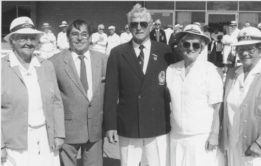 Photograph - Lakes Entrance Bowls Club, Lakes Post Newspaper, 1993